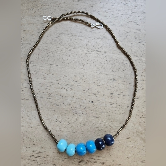 Beaded necklaces - Picture 5 of 8